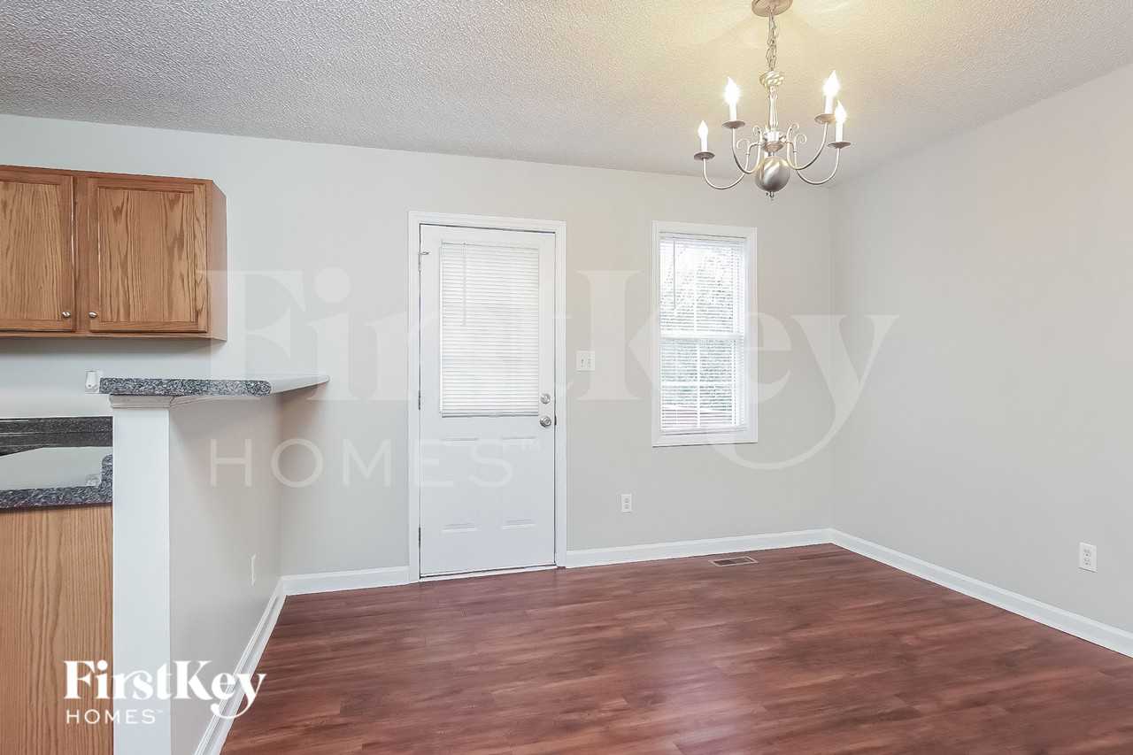 1006 Planters Trail Ct - Photo 5 of 15