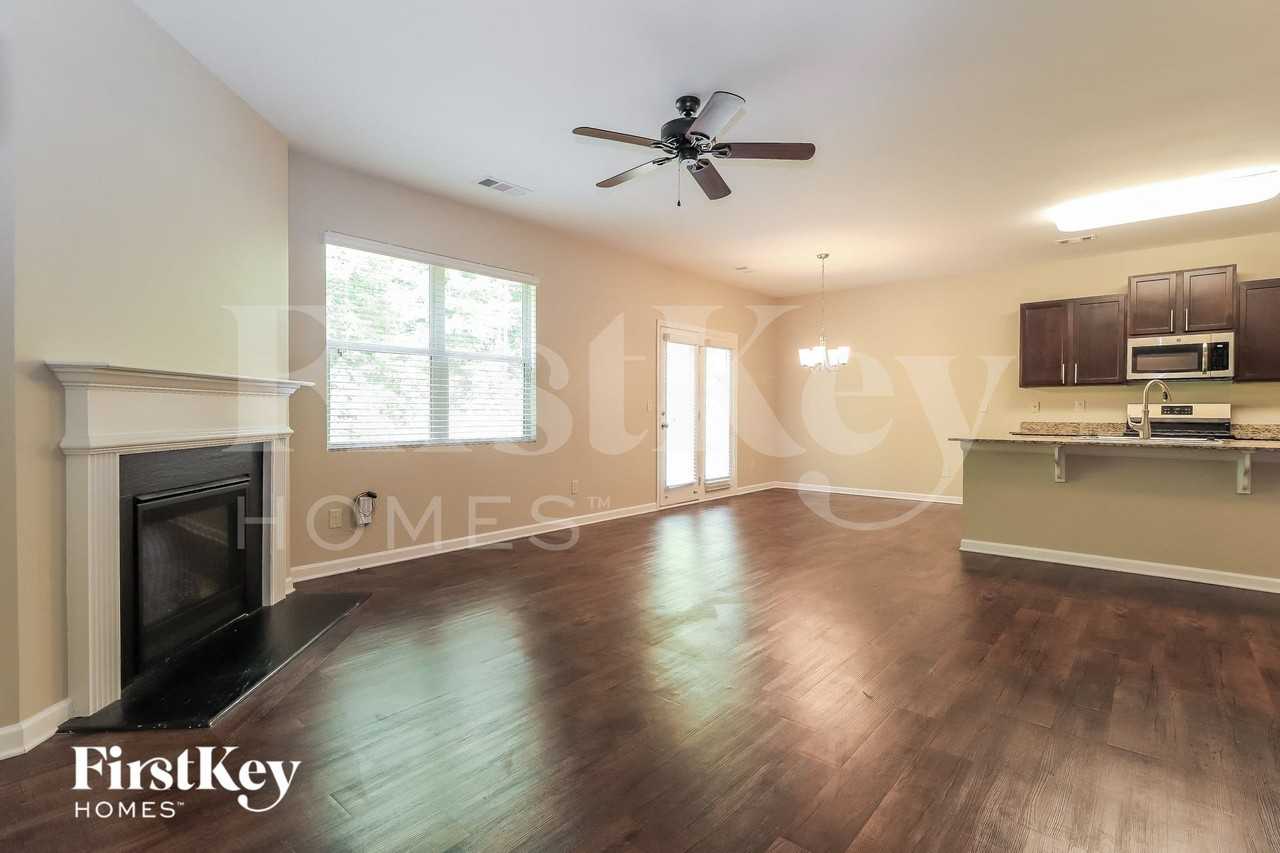 98 Westin Way - Photo 3 of 15