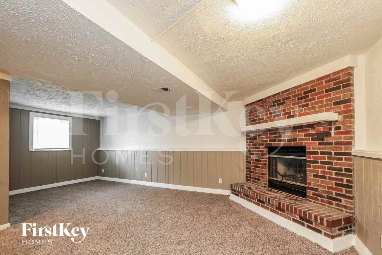 9015 Caminito Ct - Photo 7 of 15