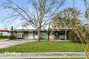 featured image of 878 Westgate Dr