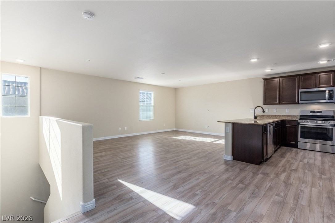 4518 Dover Straight St - Photo 3 of 24