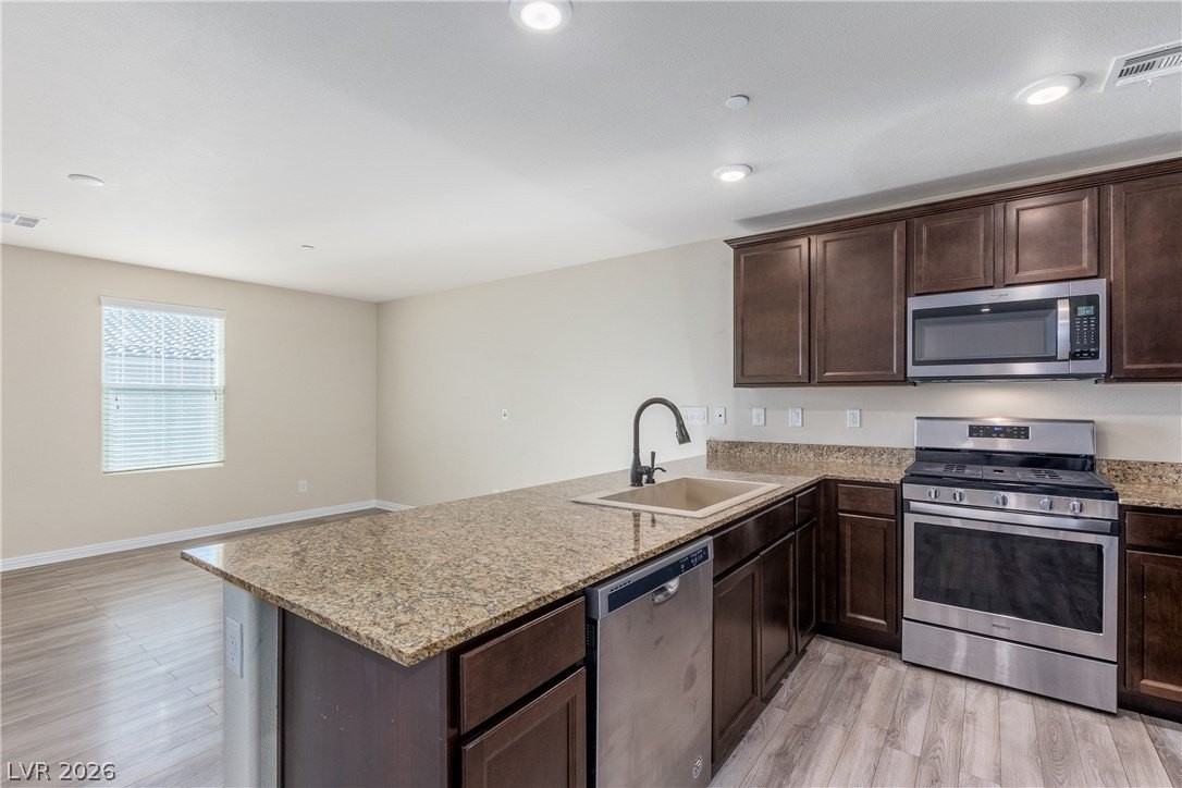 4518 Dover Straight St - Photo 4 of 24