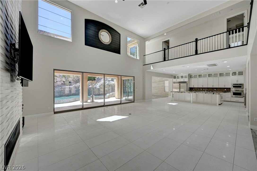 89 Olympia Chase Dr - Photo 4 of 50