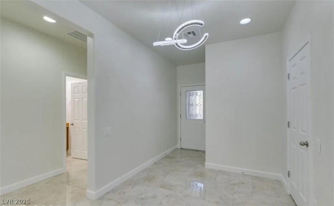 2659 Lochleven Way - Photo 5 of 39