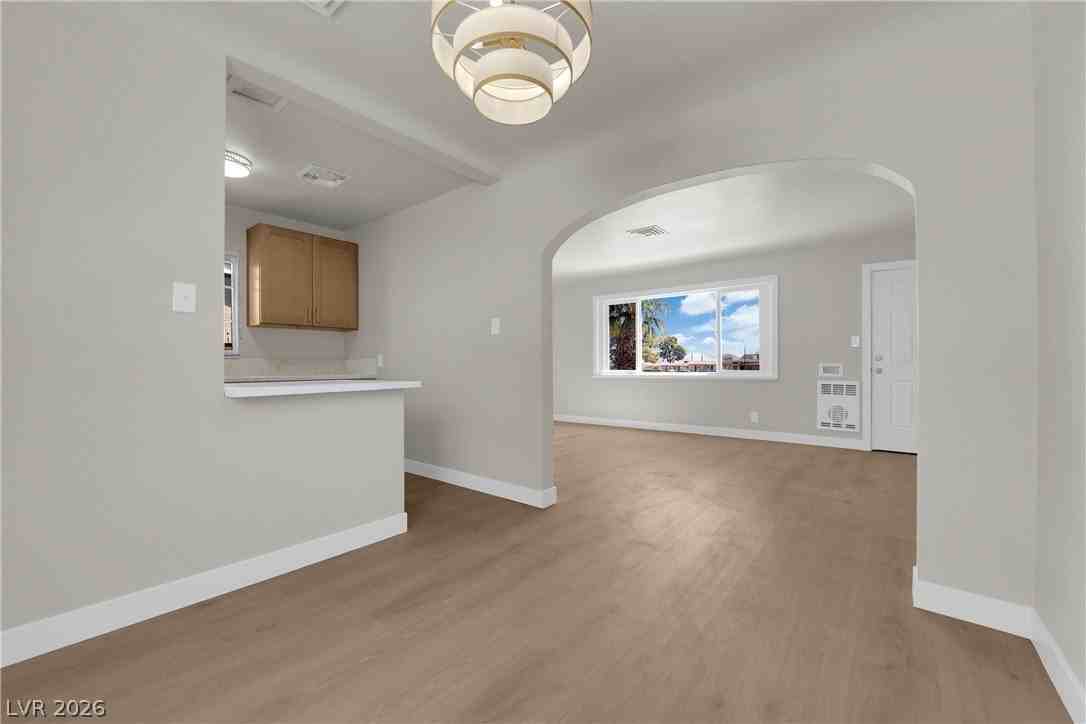 433 N 10th St - Photo 6 of 29