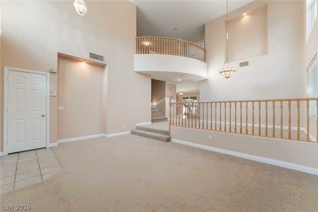 884 Sweeping Vine Ave - Photo 6 of 35