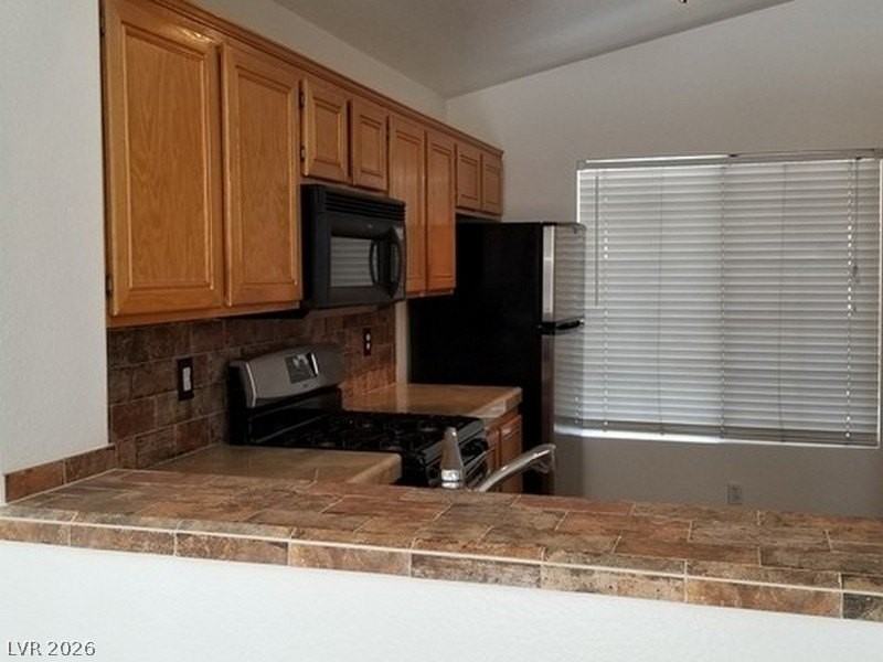 5805 Briar Rose Ln - Photo 3 of 12