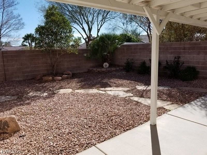 5805 Briar Rose Ln - Photo 7 of 12