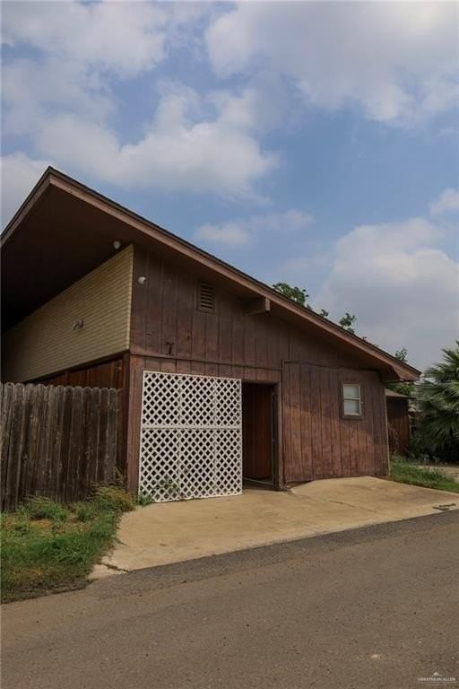 1201 Wisteria Ave #D - Photo 2 of 15