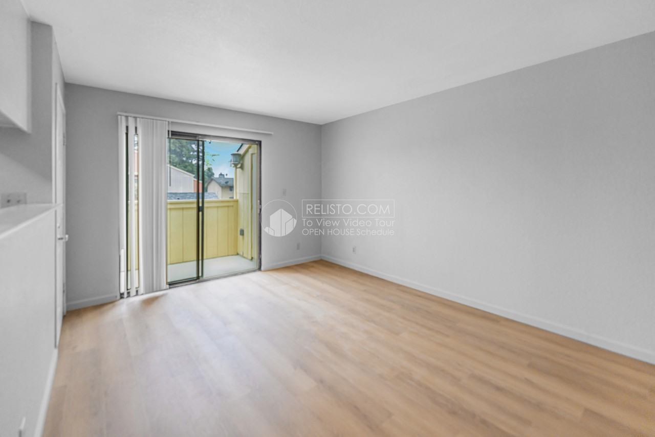 1117 W Swain Rd #15 - Photo 2 of 6
