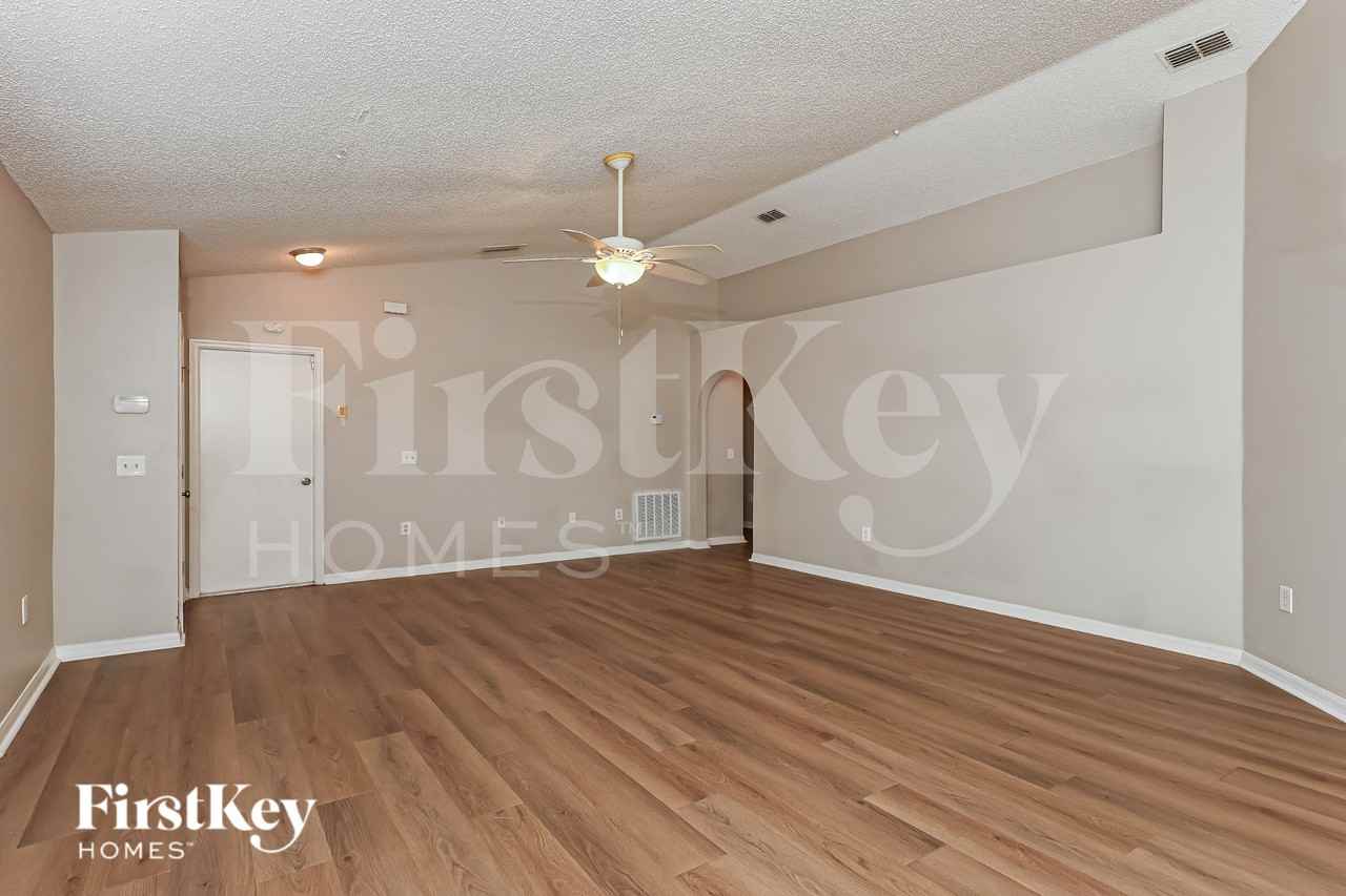 6883 Playpark Trl W - Photo 3 of 17