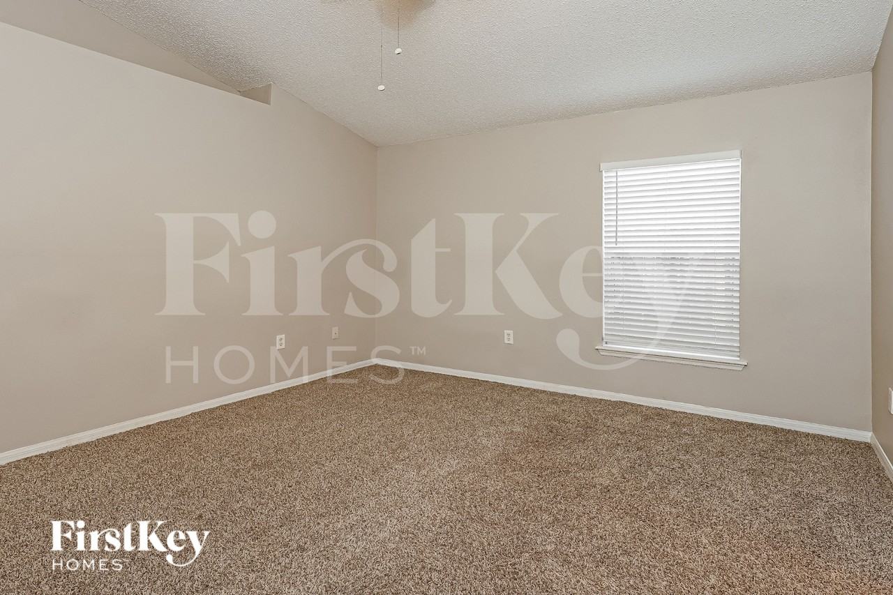 6883 Playpark Trl W - Photo 7 of 17