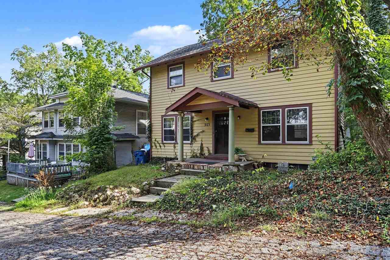 915 Walwood Pl - Photo 2 of 25