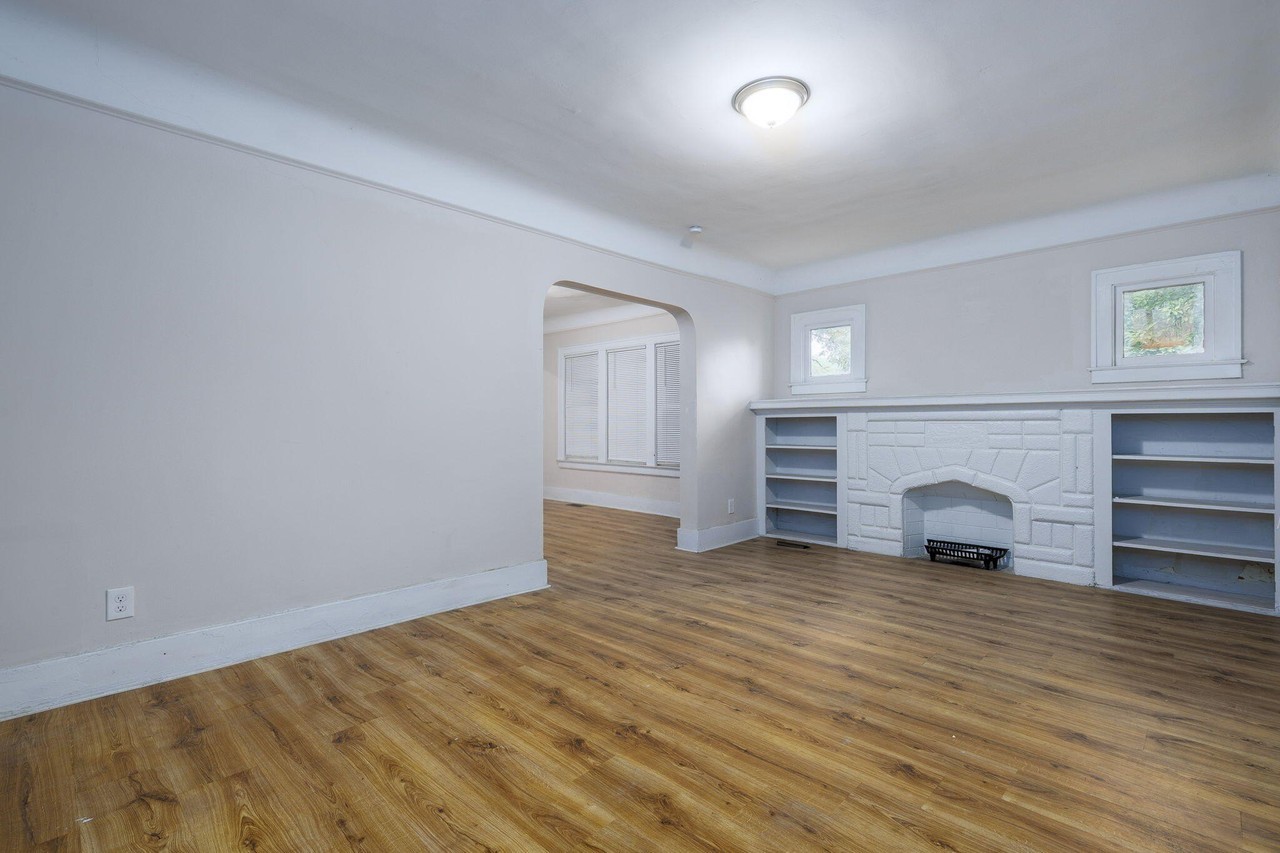 12867 Sussex St #1 - Photo 4 of 16