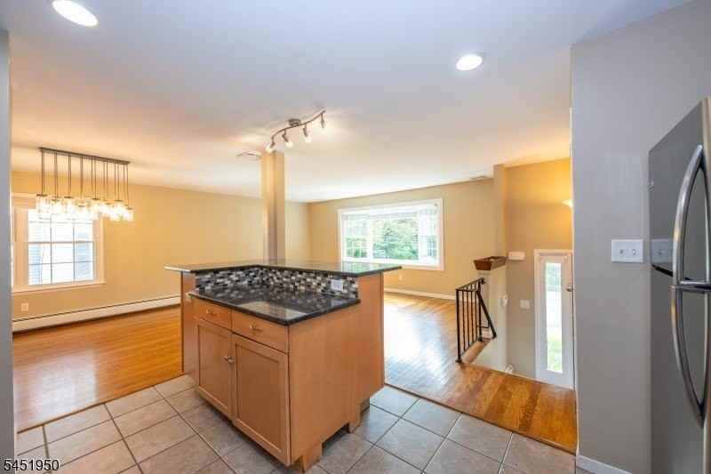 65 Wetmore Ave - Photo 4 of 26
