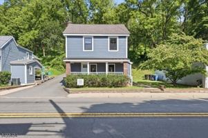 featured image of 70 Main St