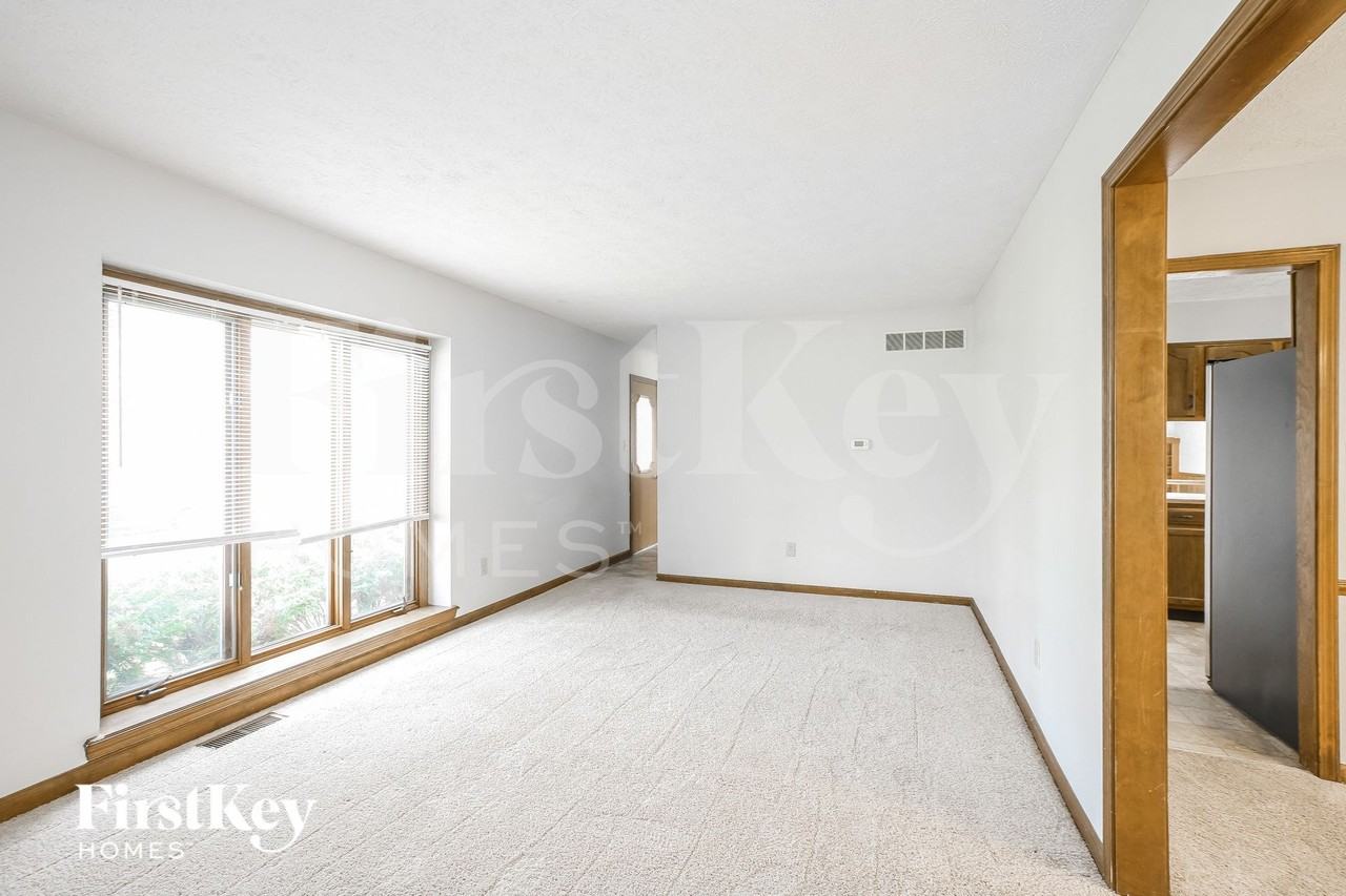 621 White Pine Dr - Photo 5 of 15