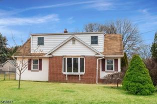 24 Morris Ave - Photo 1 of 1