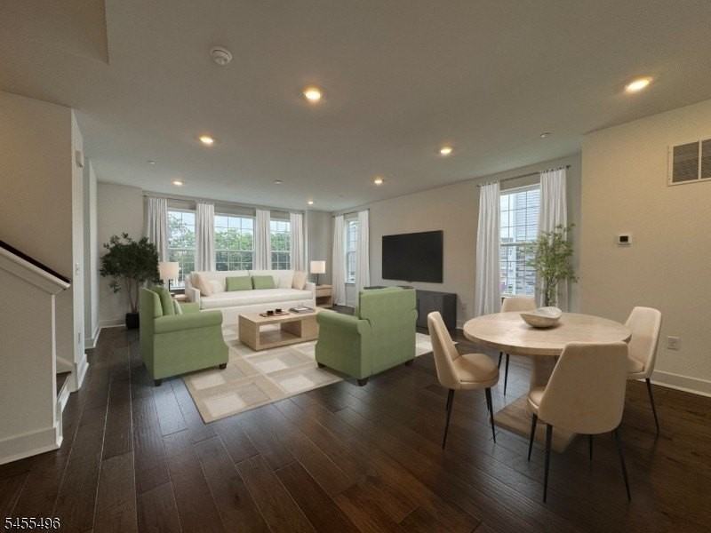 71 Eastwood Ter - Photo 3 of 27