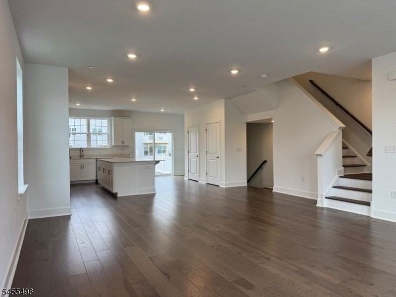 71 Eastwood Ter - Photo 4 of 27