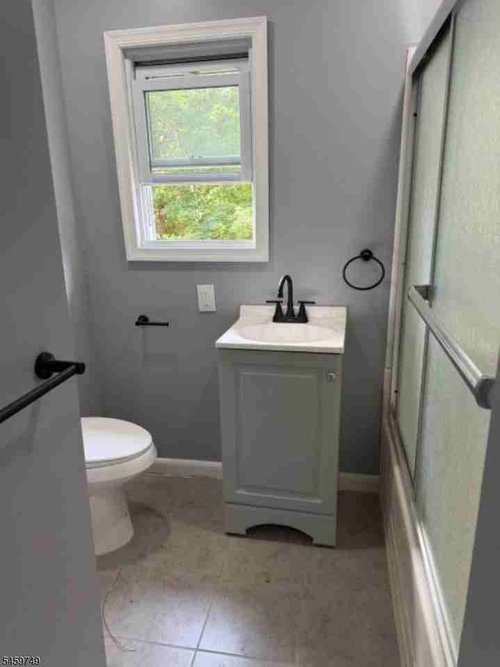 20 Madison St - Photo 6 of 12