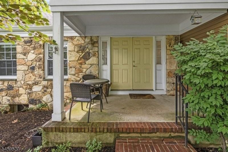 9 Northbridge Pl - Photo 2 of 26