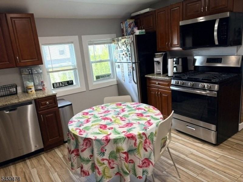 222 Boston Ave - Photo 4 of 14