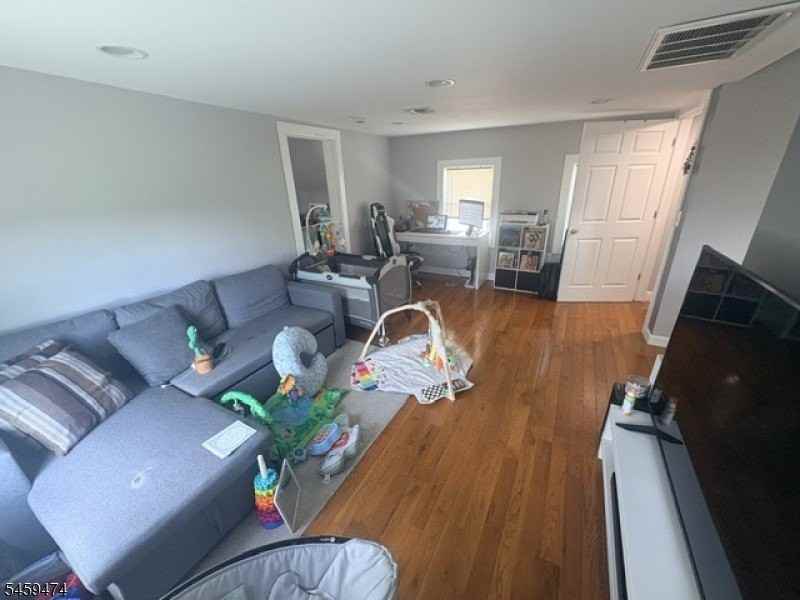 222 Boston Ave - Photo 5 of 14