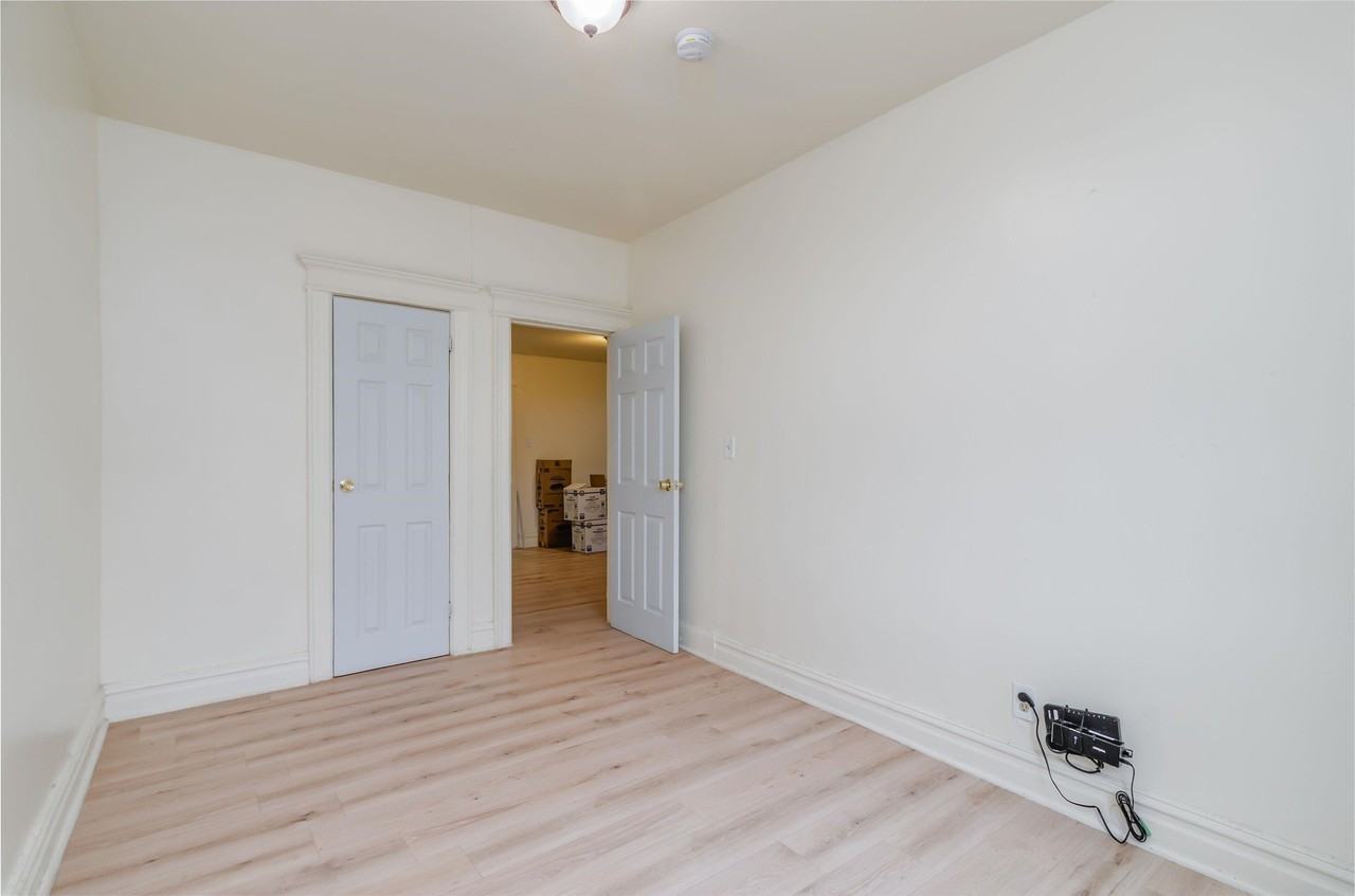 6A Rose Ave #2R - Photo 5 of 10