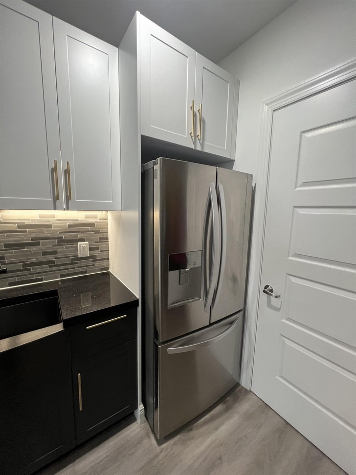 211 Baldwin Ave #207 - Photo 4 of 26