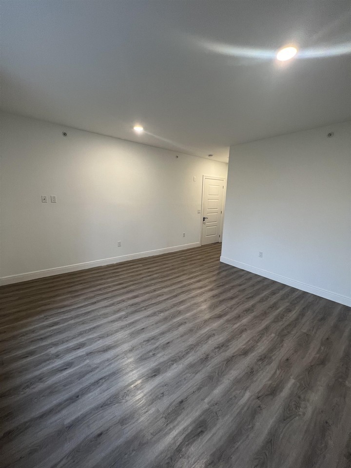 211 Baldwin Ave #207 - Photo 7 of 26