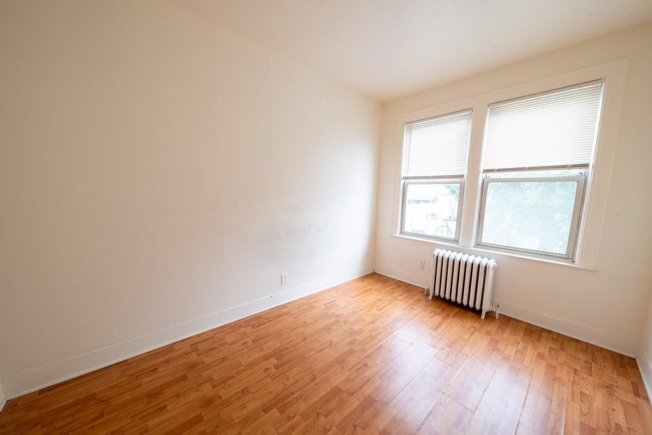 37 64th St #2 - Photo 7 of 10