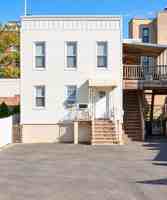 featured image of 708 8th St #1