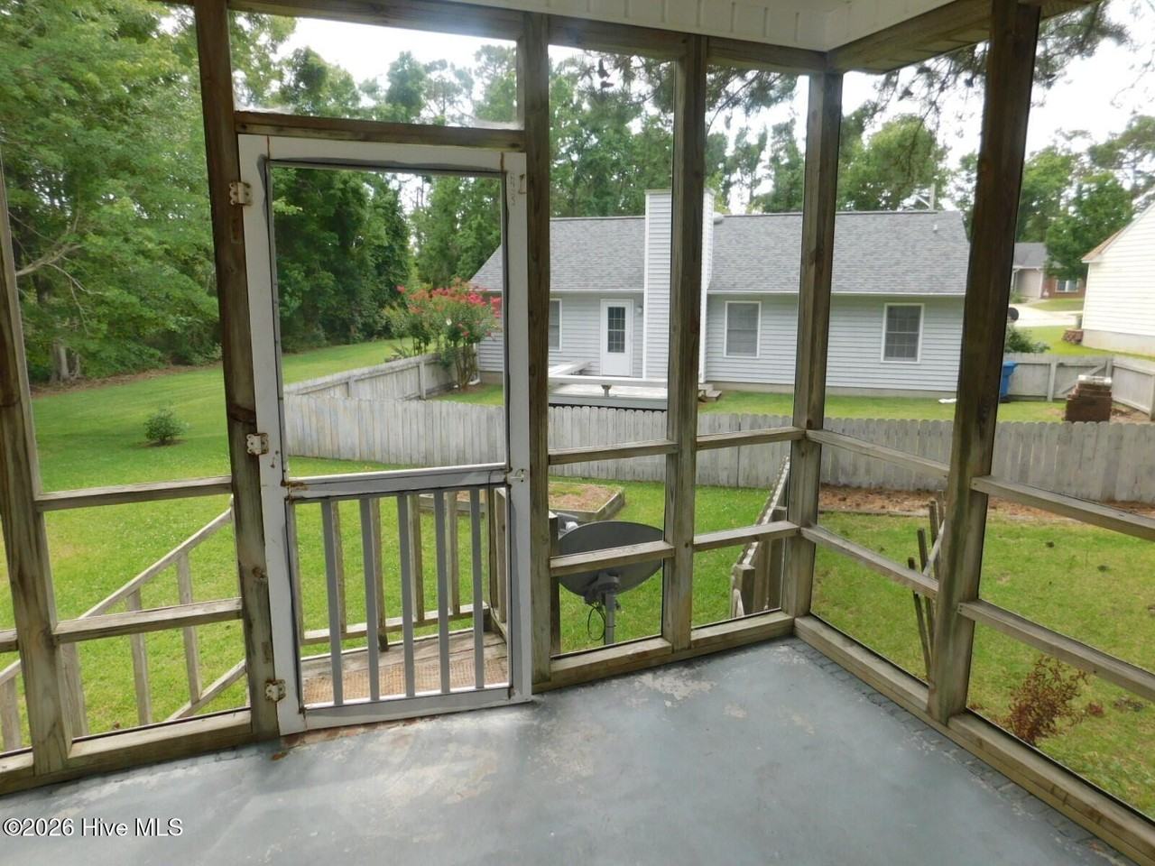 2905 Mandy Ln - Photo 3 of 25
