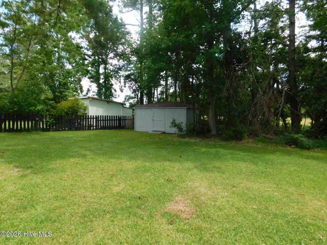 2905 Mandy Ln - Photo 5 of 25