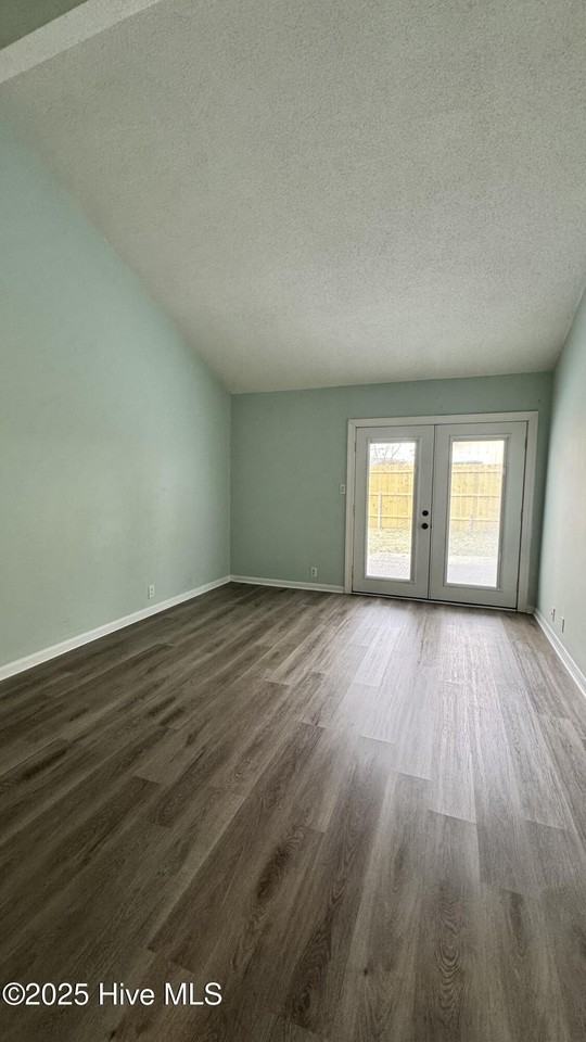 206 E Doris Ave - Photo 6 of 12