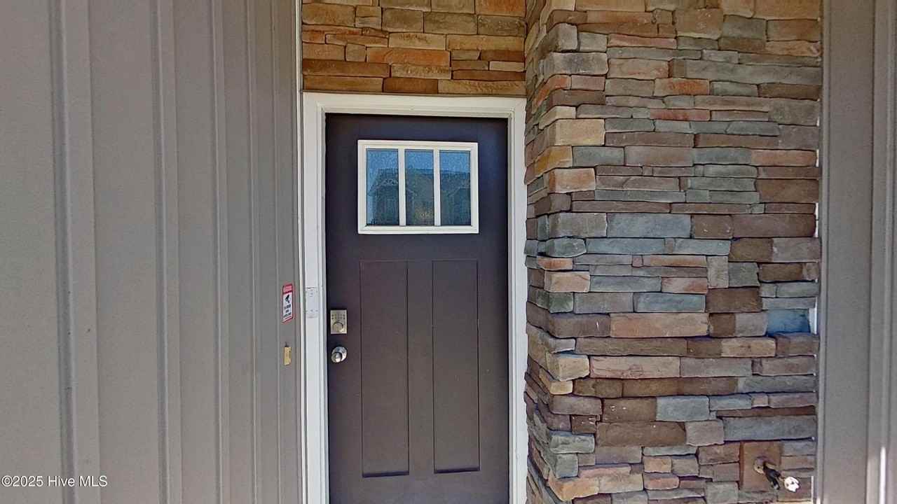 531 Caldwell Loop - Photo 2 of 29