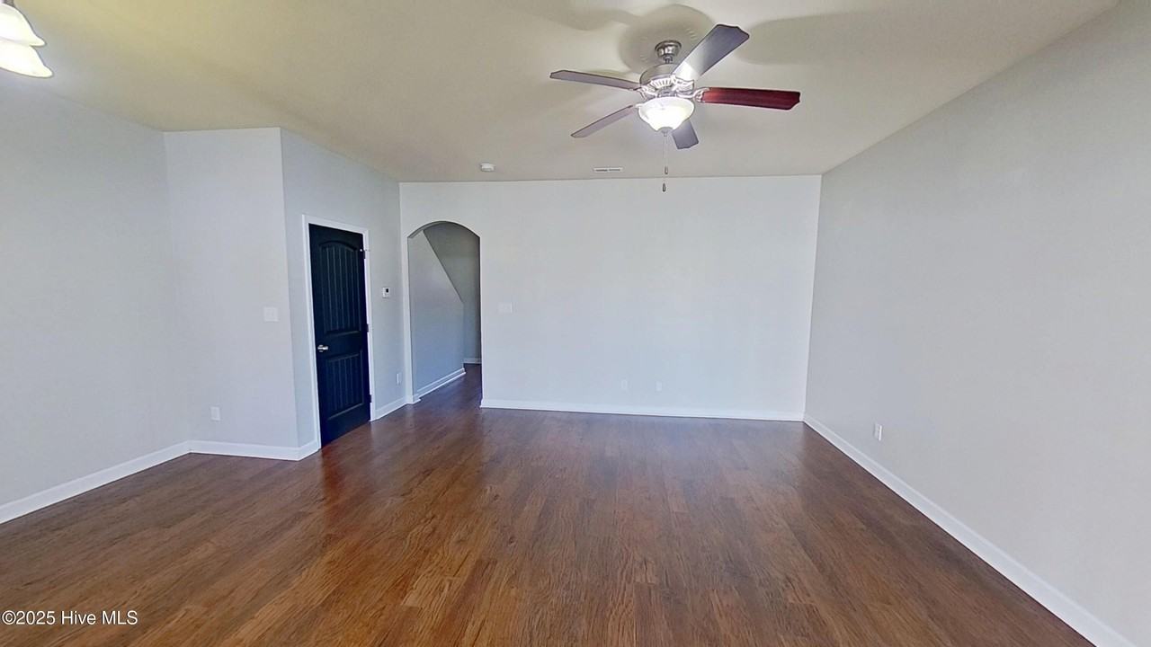 531 Caldwell Loop - Photo 6 of 29