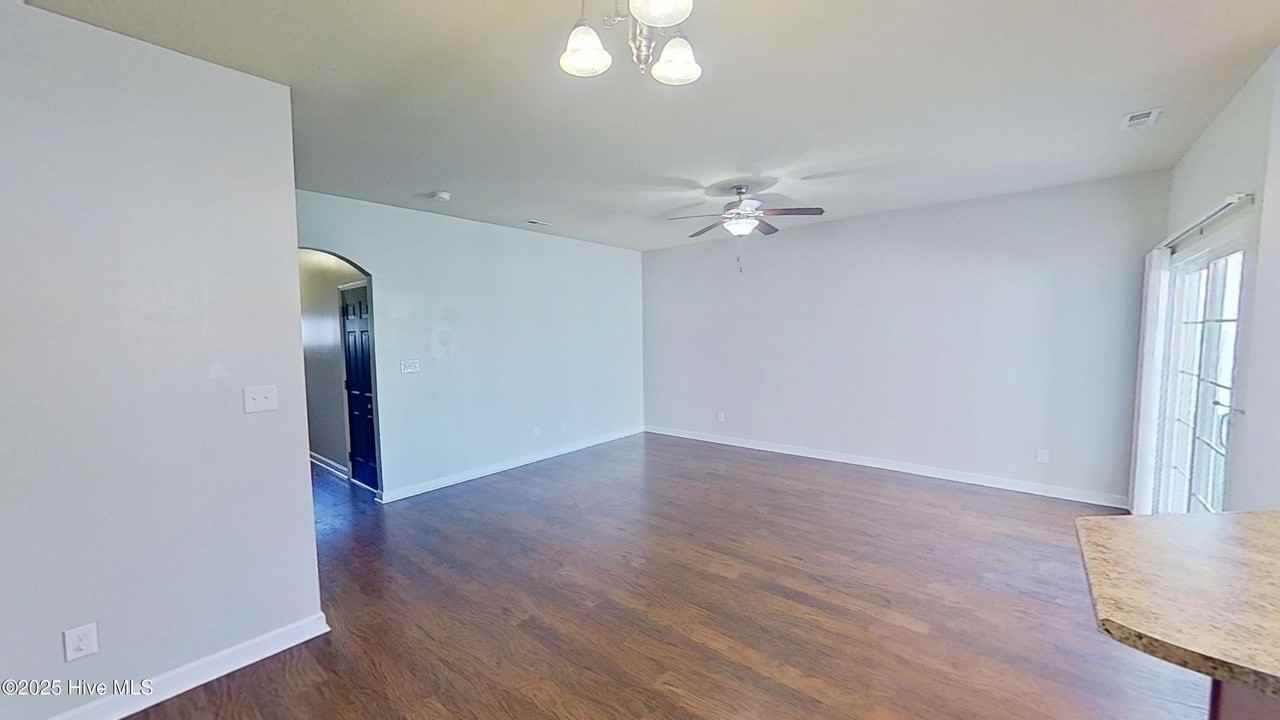 531 Caldwell Loop - Photo 7 of 29