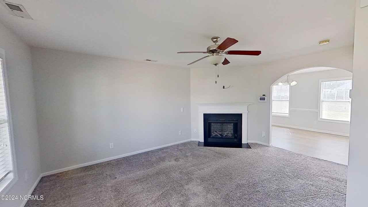 717 Radiant Dr - Photo 2 of 28