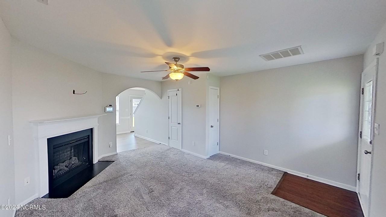 717 Radiant Dr - Photo 3 of 28