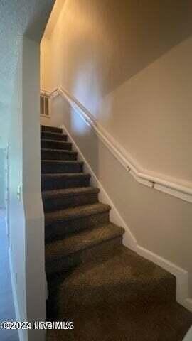 223 Mesa Ln - Photo 2 of 7