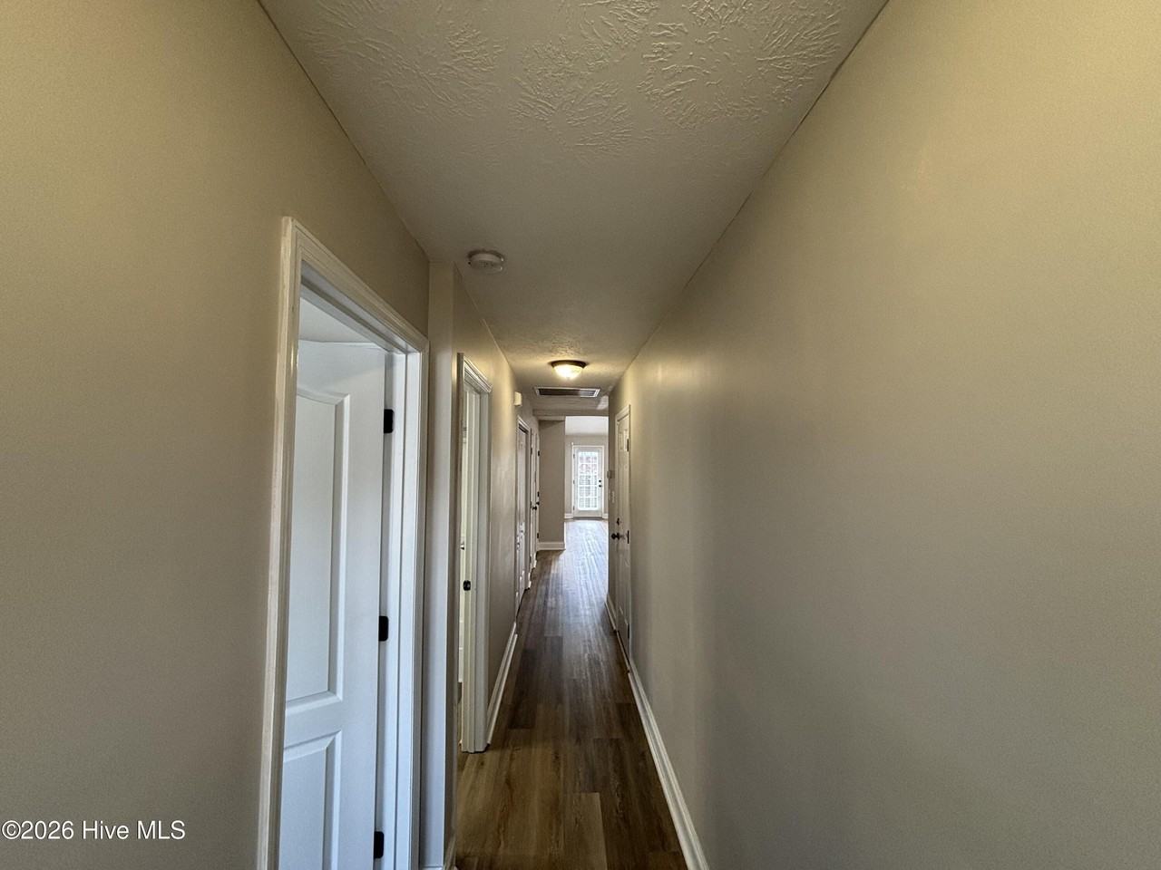 832 Bryan Cir - Photo 2 of 13