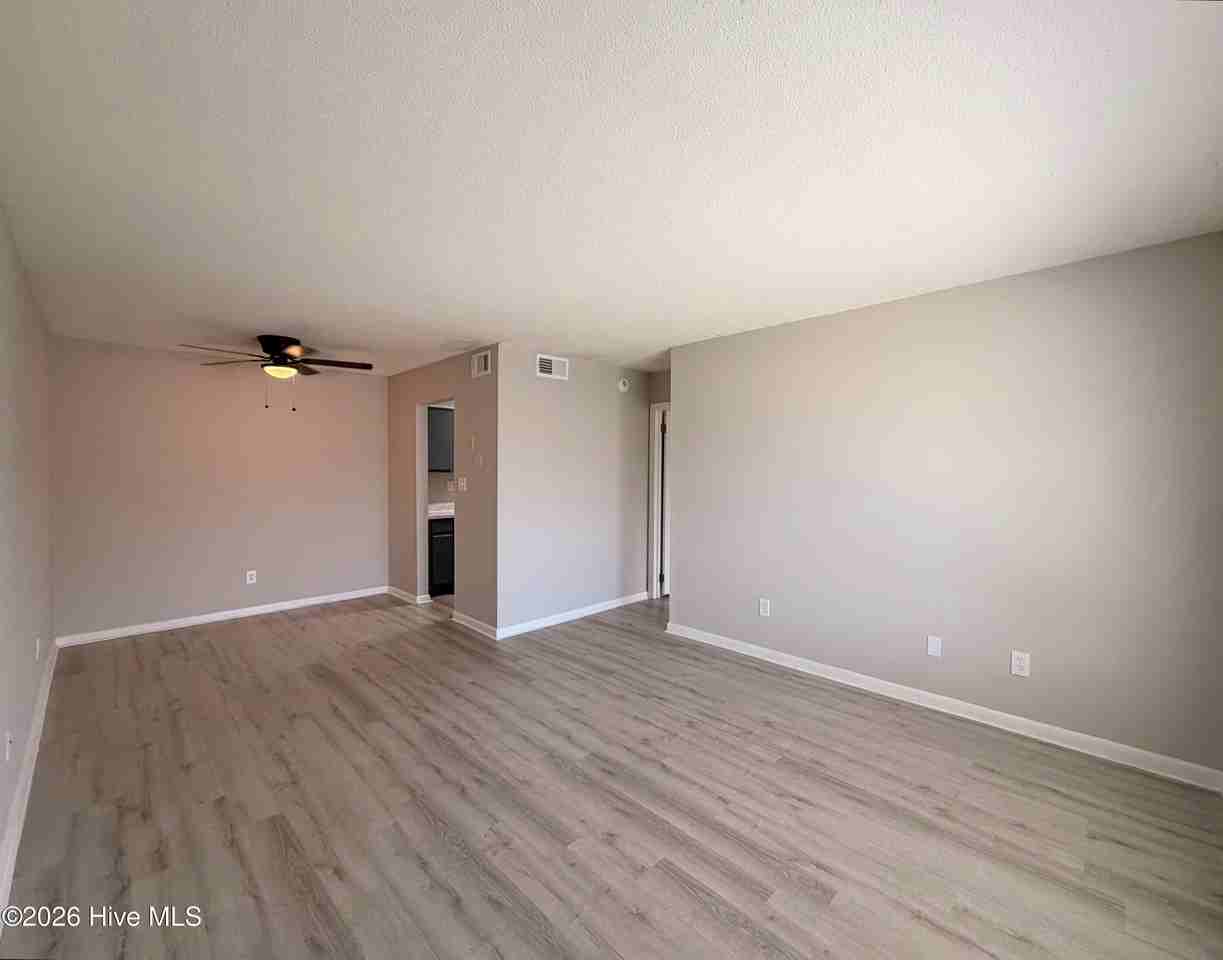 2219 Walden Dr #C4 - Photo 2 of 8