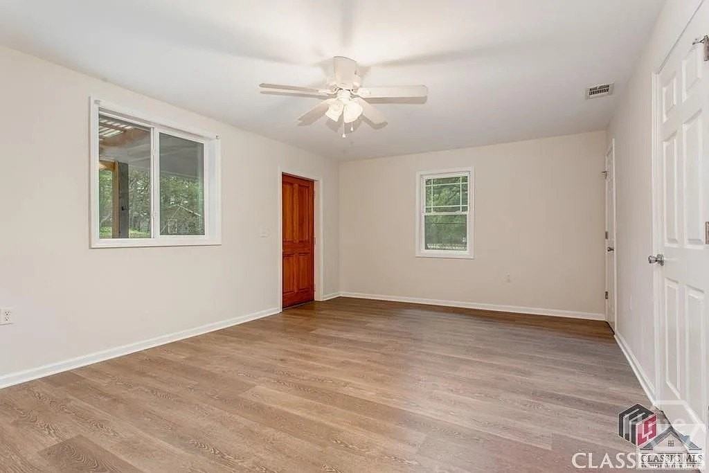 130 Woody Ln - Photo 3 of 25
