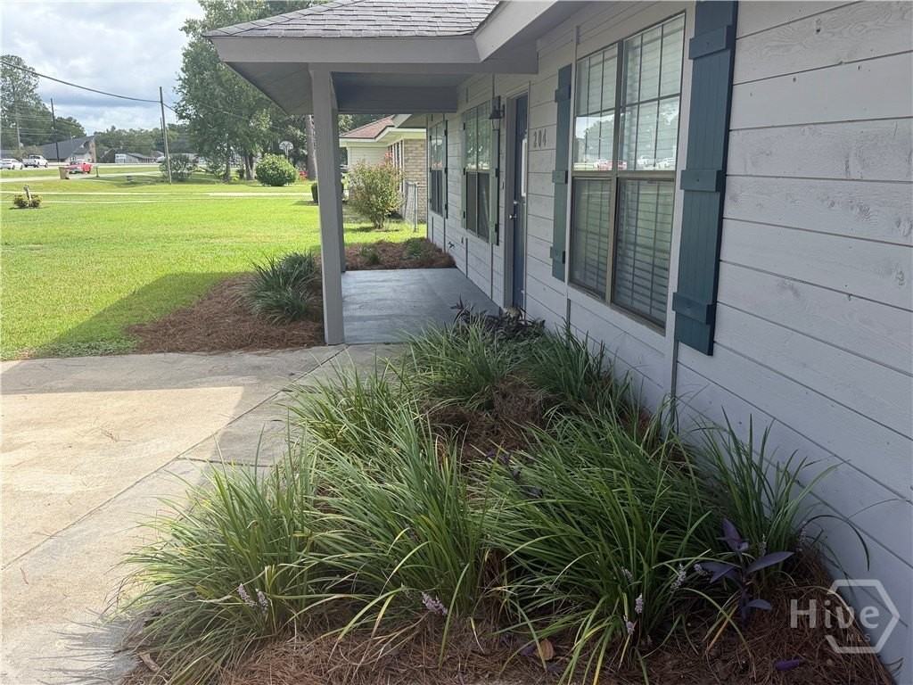 204 Frontage Rd - Photo 2 of 11