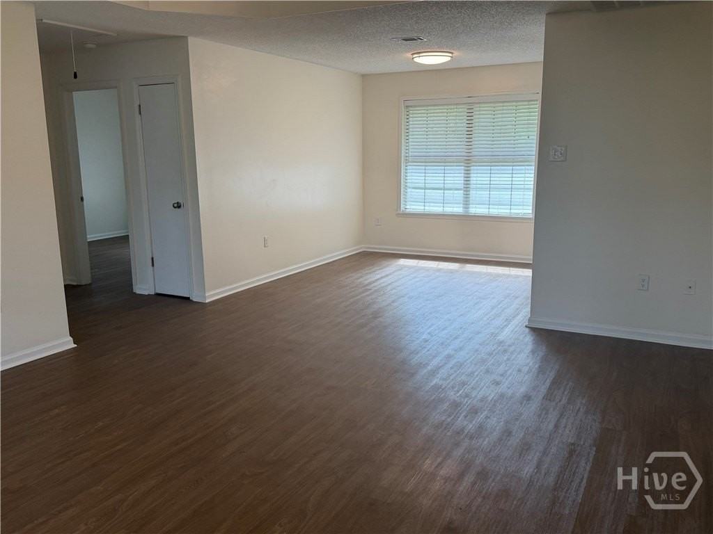 204 Frontage Rd - Photo 7 of 11