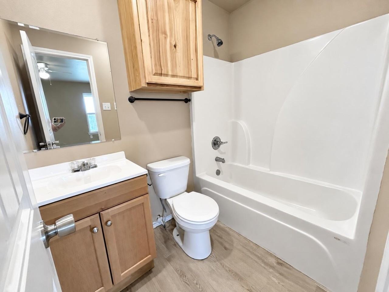 2501 Avenue N - Photo 5 of 12