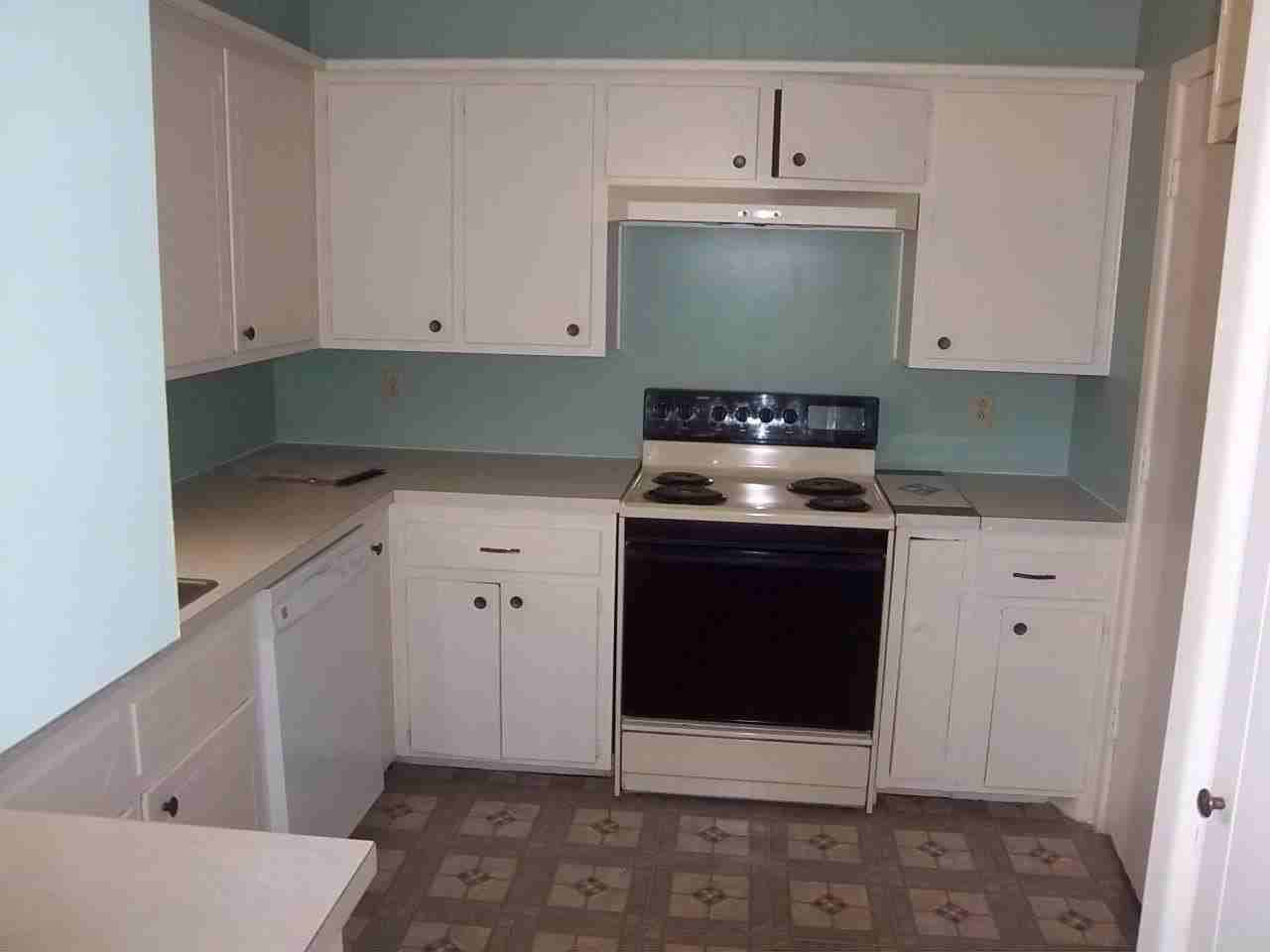 5437 47th St - Photo 4 of 9