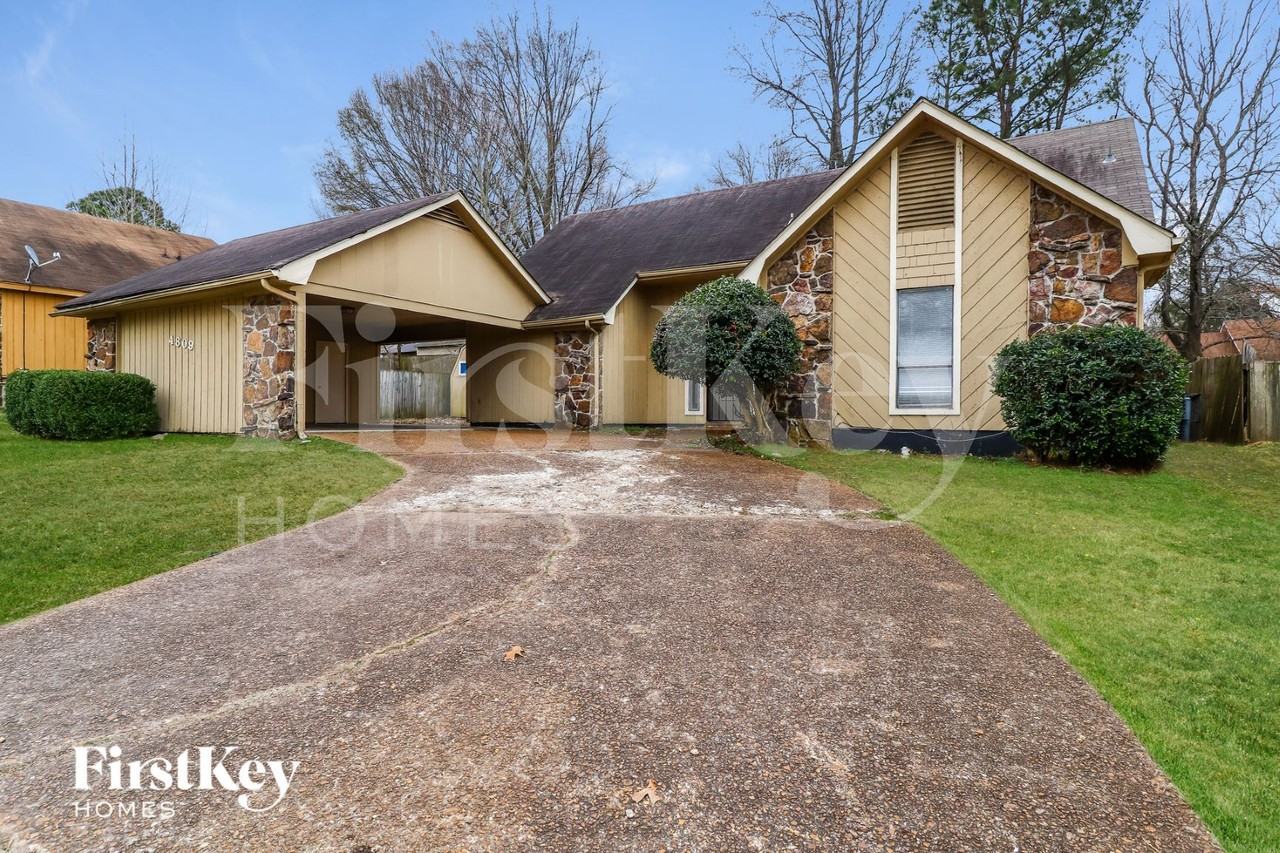 4809 Huntersglen S - Photo 2 of 15